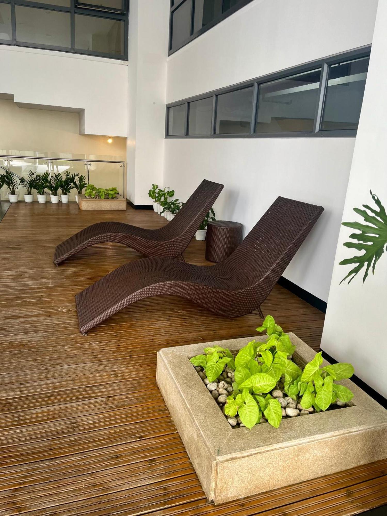 Greenbelt Hamilton Tower 1 Legazpi Makati City Ngoại thất bức ảnh